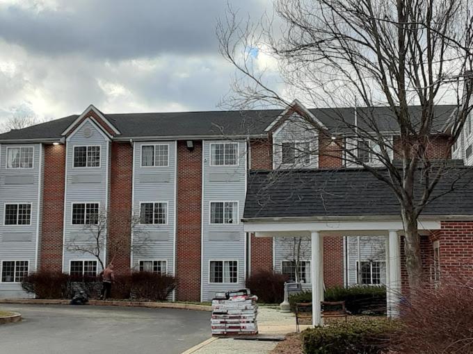 Microtel Inn & Suites By Wyndham West Chester Exteriör bild